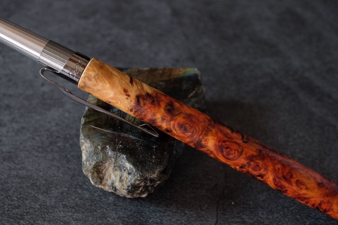 PG5木軸カスタム0168　高村杢工房 製図用シャープペンシル　花梨瘤極上の紅白