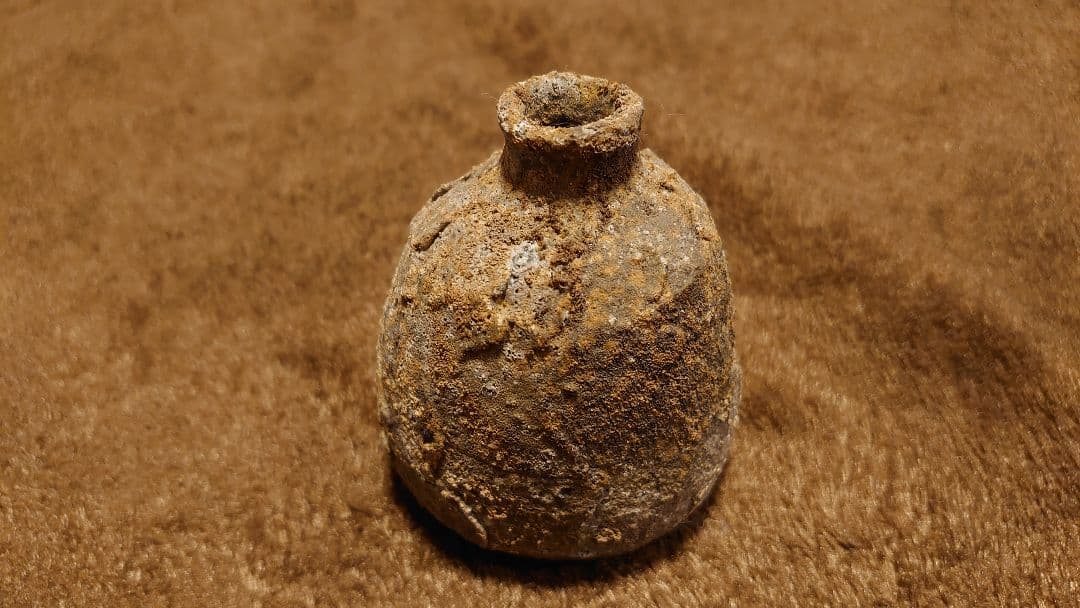 古越前　越前焼　灰釉　窯焼　登窯　花入　徳利　１客