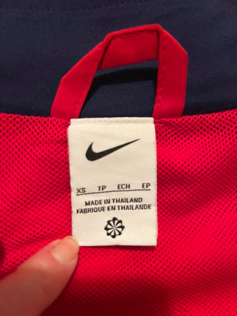 NIKE ナイキ　USA ウインドブレーカー　レッド　サイズXS
