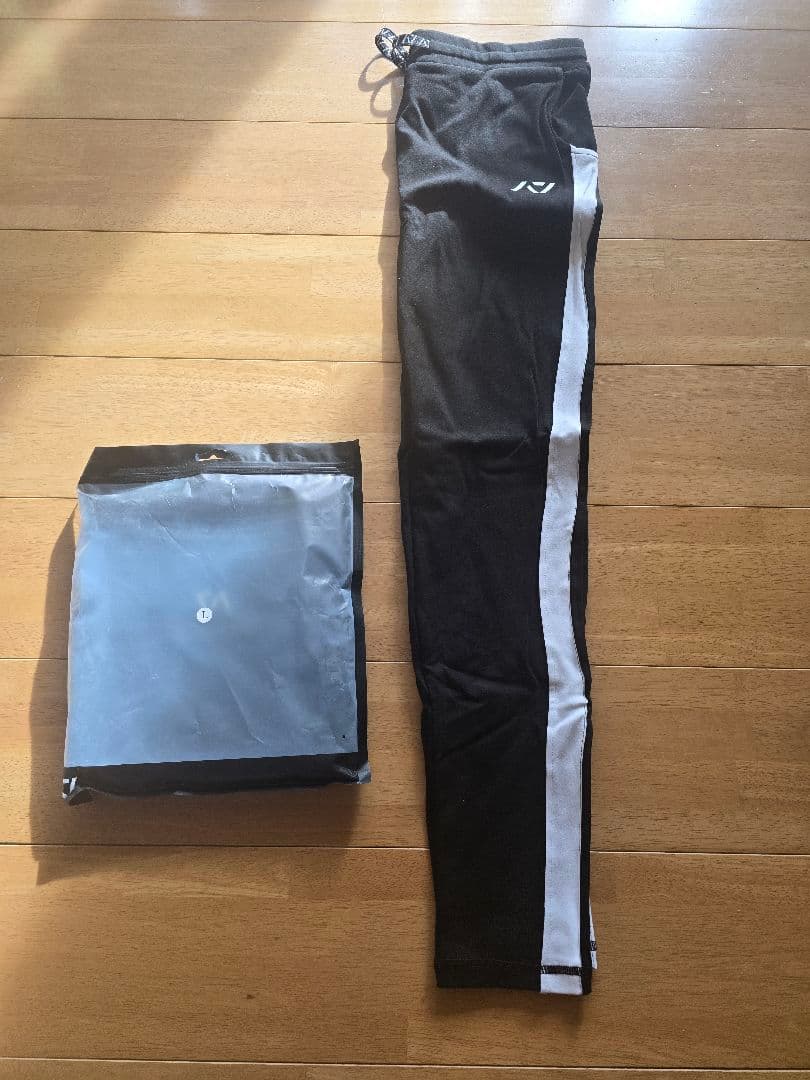 新品‼️ A7 Moxie ジョガーパンツ(Domino) Lサイズ