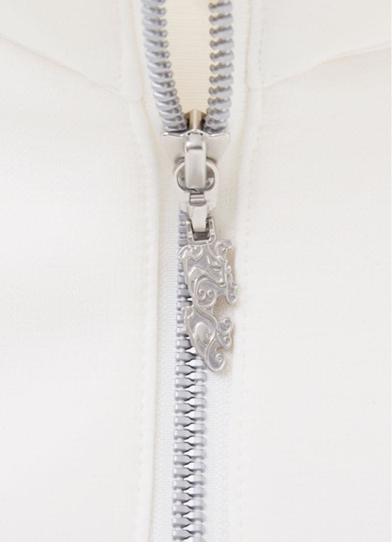 DANCE WITH DRAGON　エースツインダンボールトレーナー　サイズ４