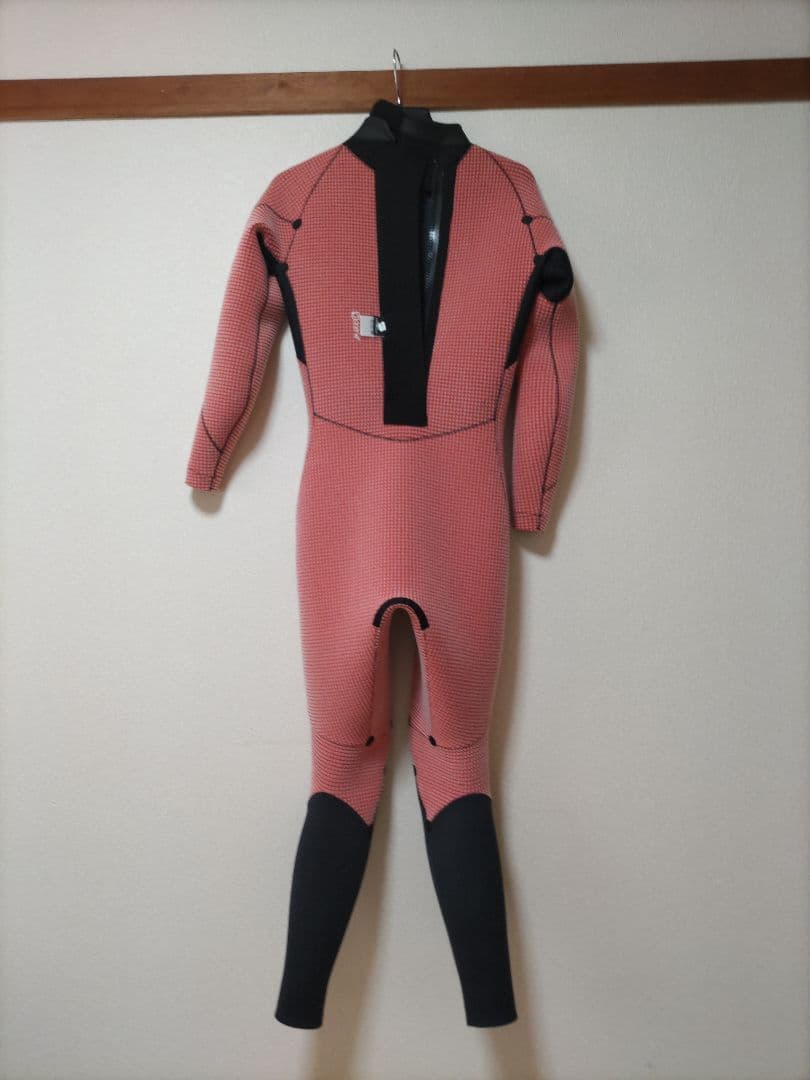 O'NEILLセミドライ 5x3mm バックジップMLB 2回のみ使用　ほぼ新品