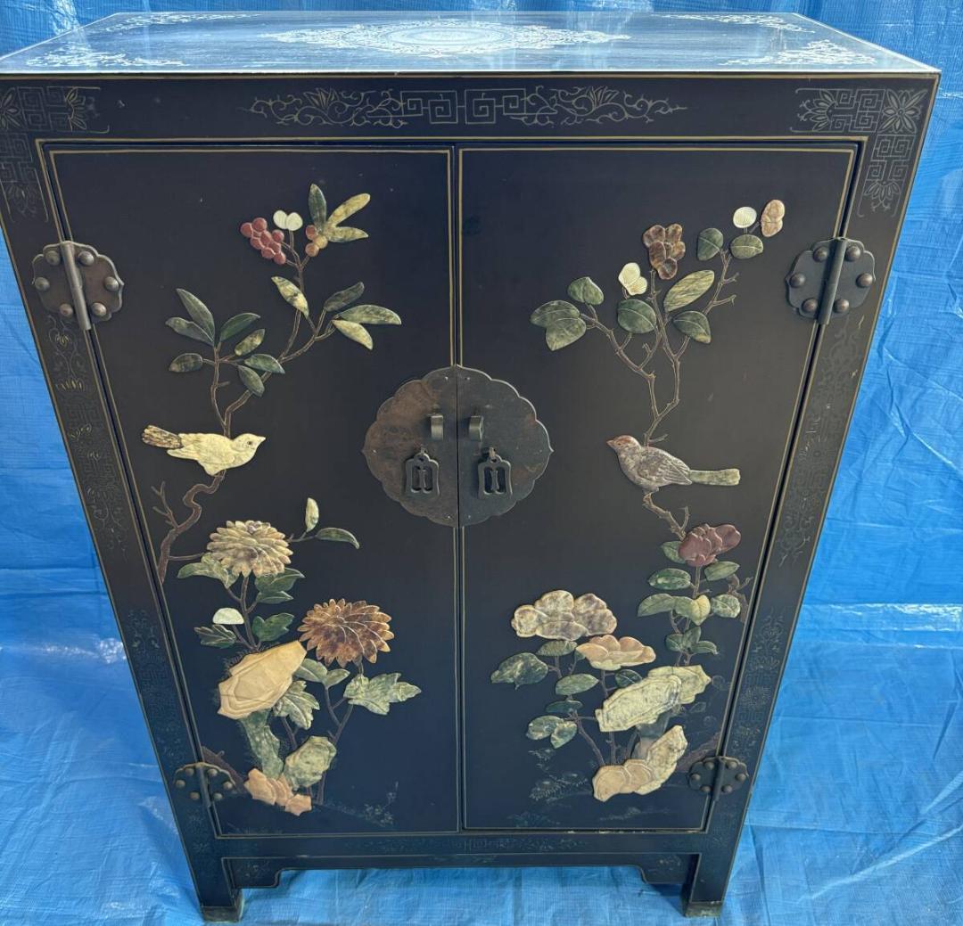 希少　中国美術 中国家具 時代家具 キャビネット 中国古玩 玉石 石細工 観音開