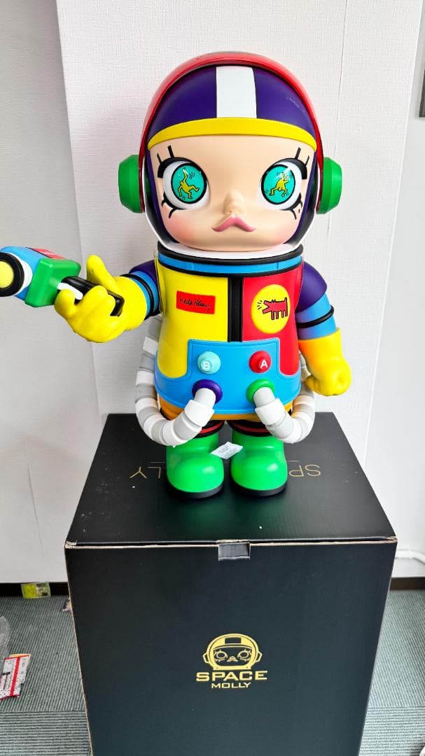 POPMART 1000% MEGA コレクションMOLLY