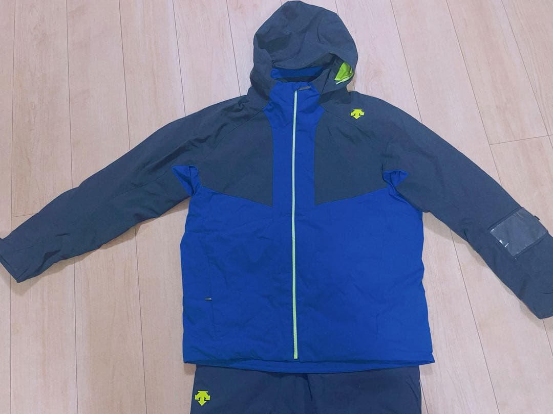 Descente 青 スキーウェア上下セット