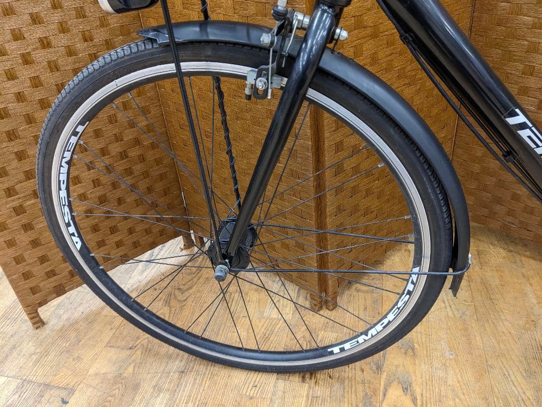 U028 普通自転車　26インチ　6段変速 LEDオートライト