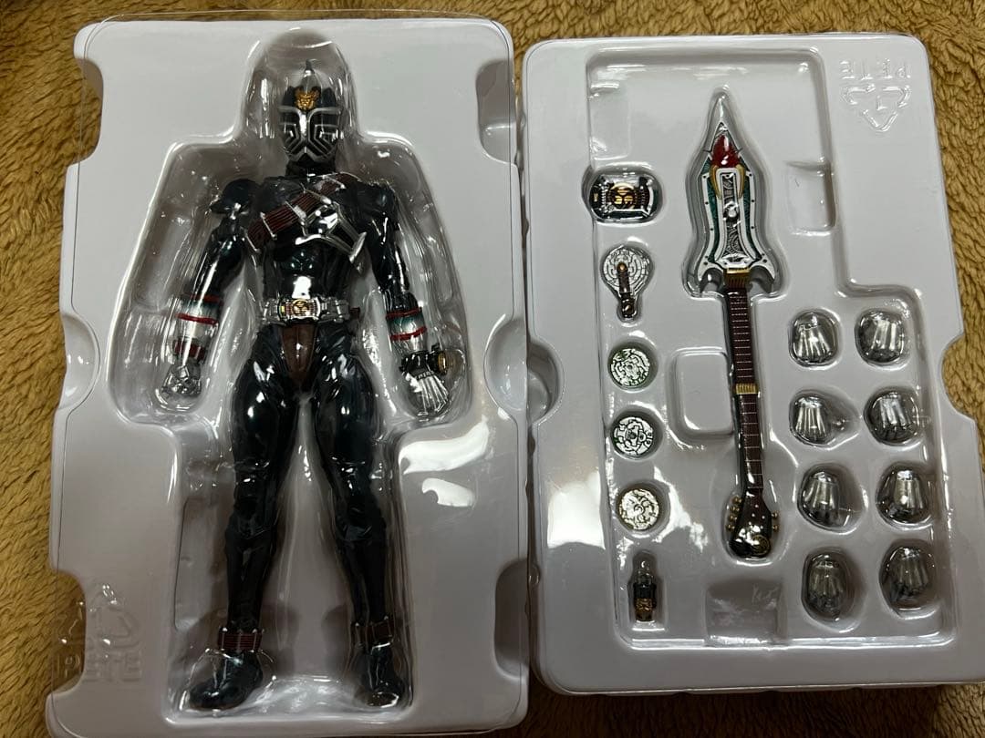 真骨彫製法 仮面ライダー 威吹鬼 斬鬼 轟鬼 フィギュアーツ