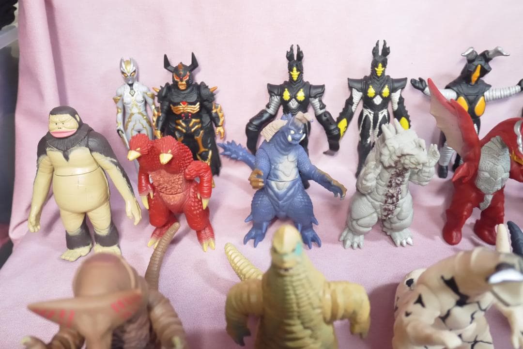 ウルトラ怪獣シリーズ500　怪獣　ソフビ　74体セット