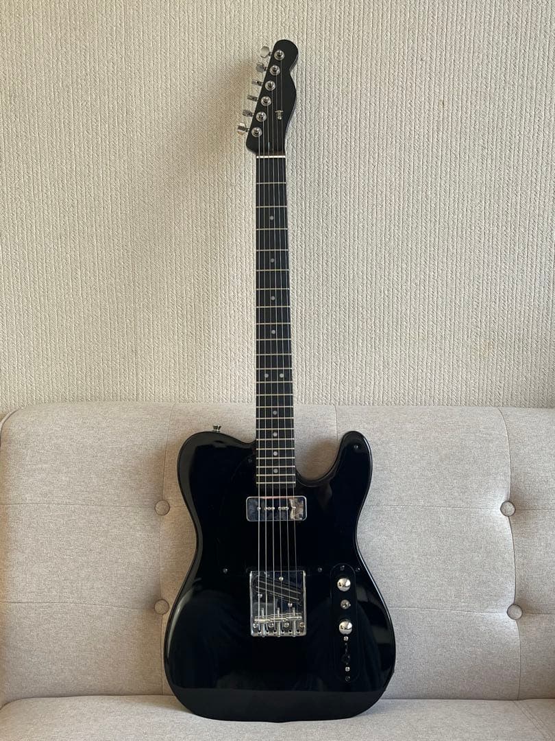 テレキャスタータイプ ブラック&シルバー　コンポギター