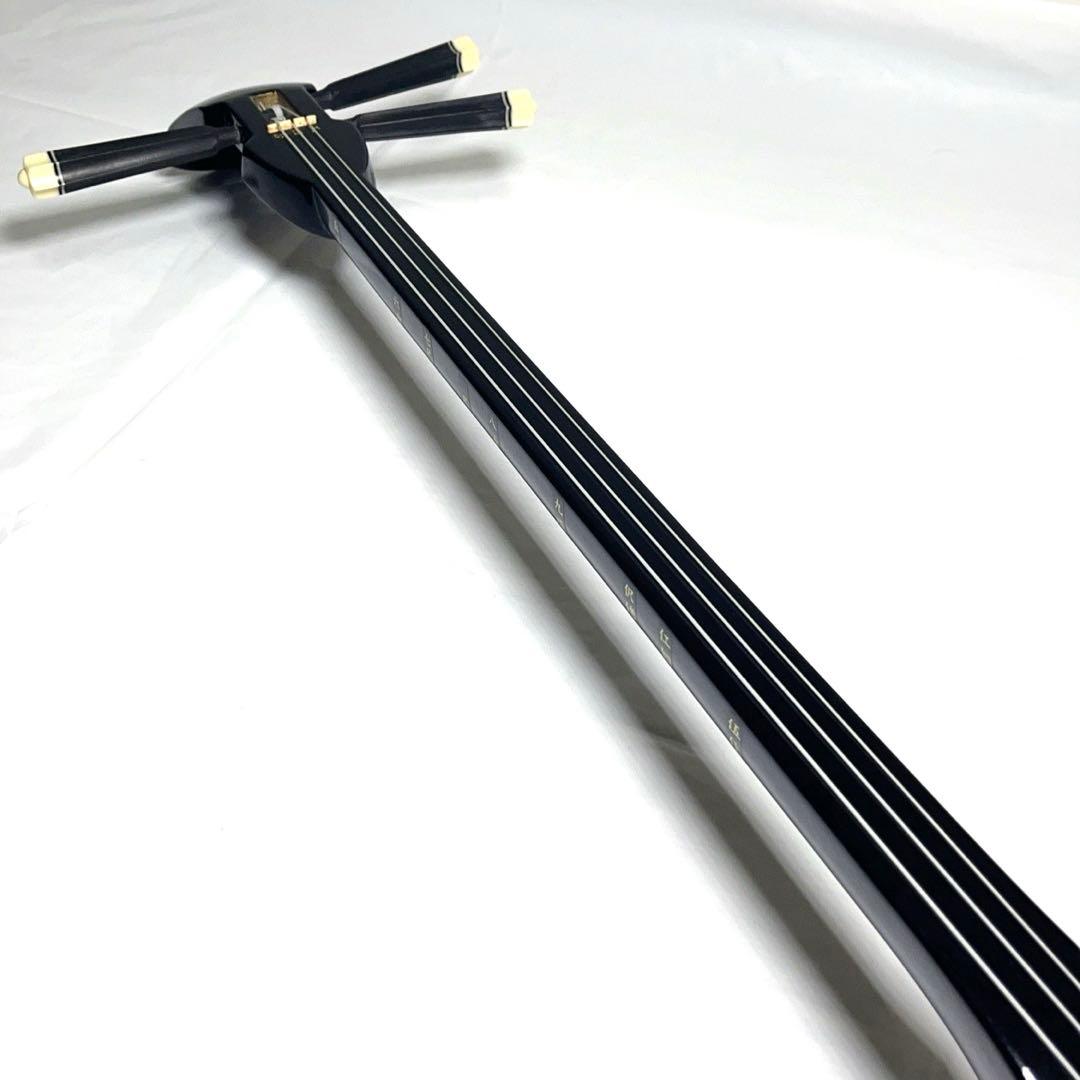 【美品】沖縄三線 蛇皮 民謡楽器 民謡 和楽器 三線 ケース付