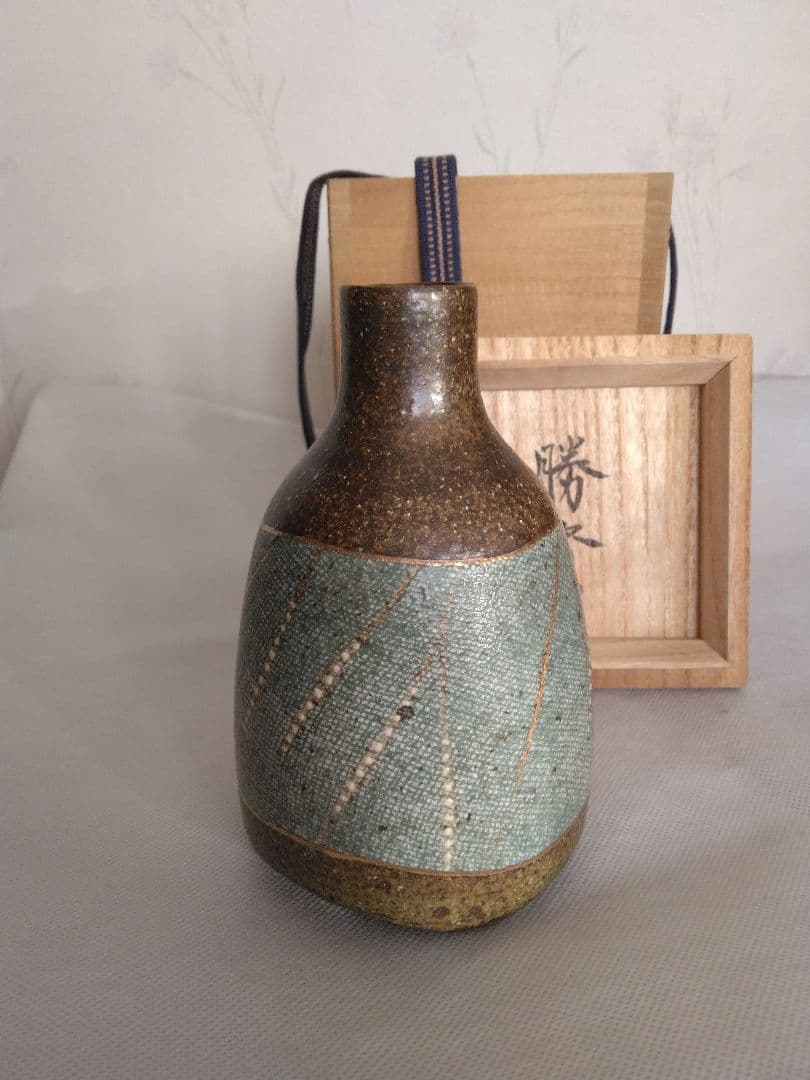 森勝資　一輪挿し