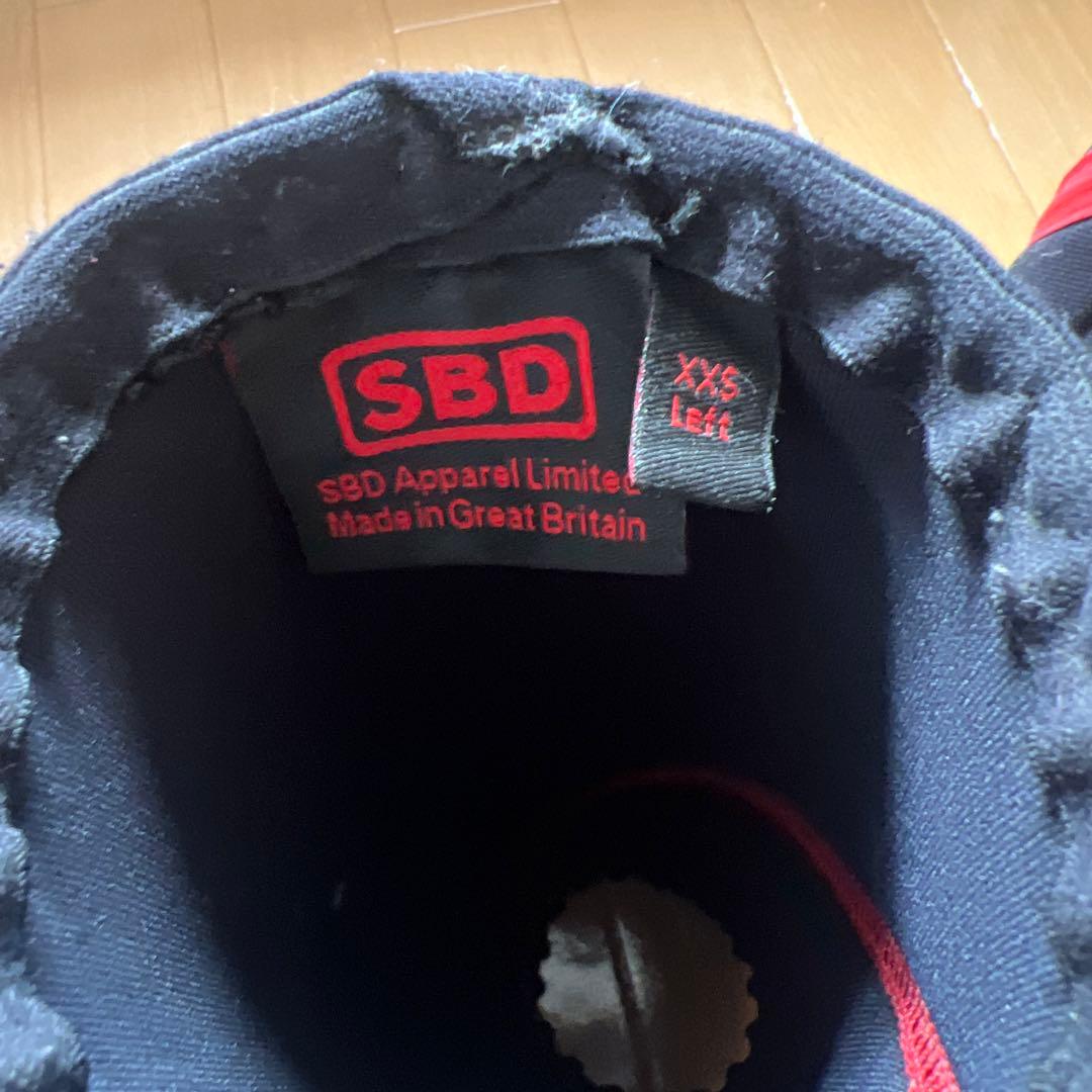 SBD ニースリーブXXS 黒/赤