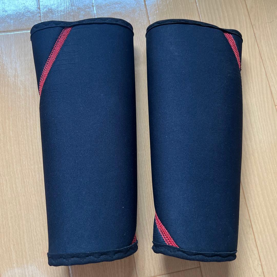 SBD ニースリーブXXS 黒/赤