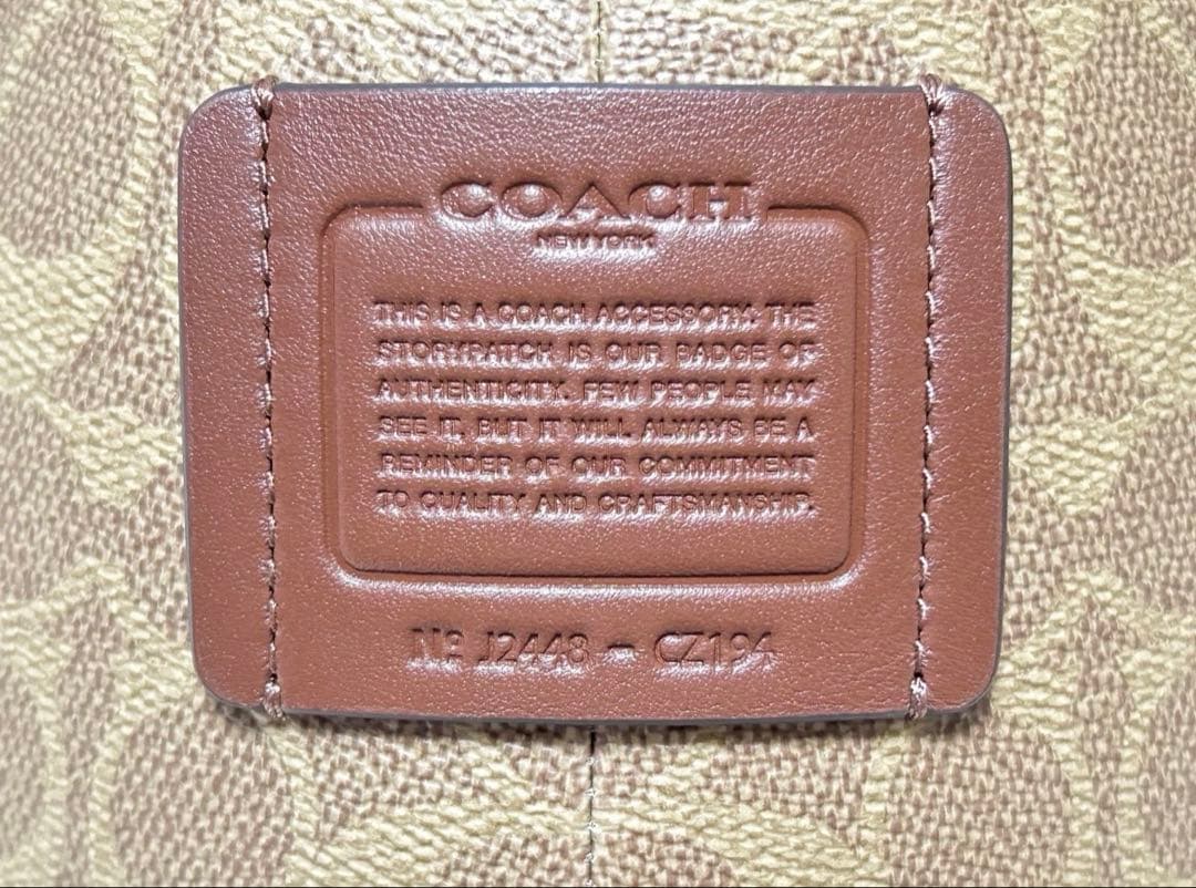 COACH コレクティブル ベア・シグネチャーキャンバス　ラージ