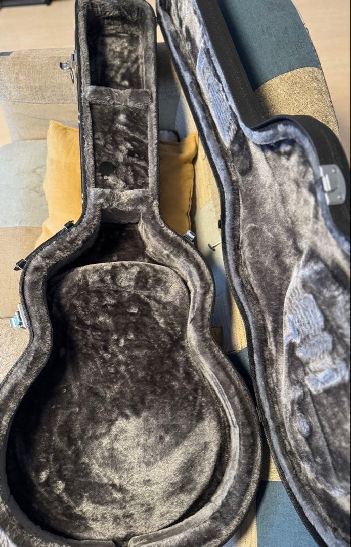 Seventy Seven Guitars セミアコ MG-T P90 335