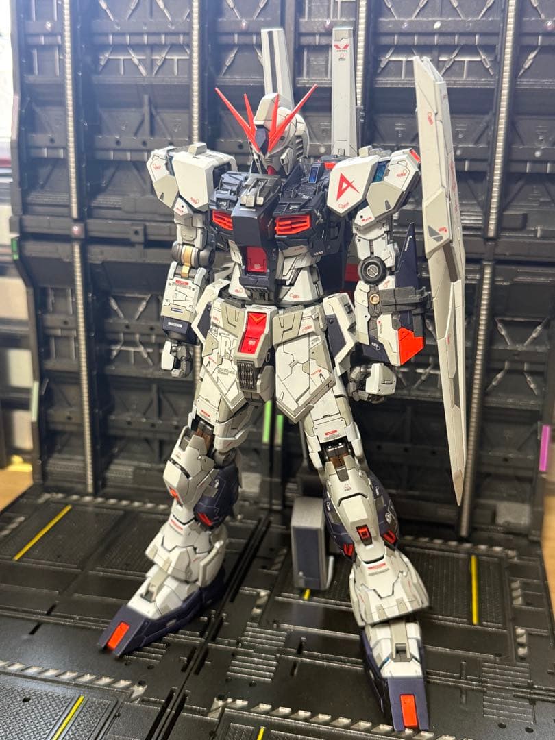 ジュン様へMG νガンダム　HWS 完成品