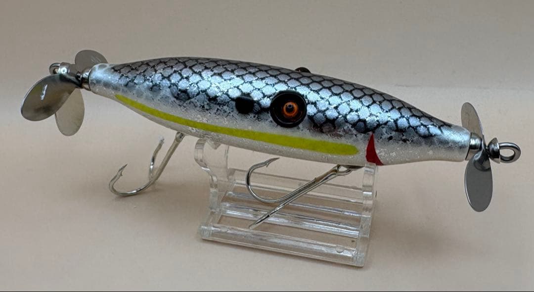 アカシブランド　New カポニータ シャッドイメージ　未使用品