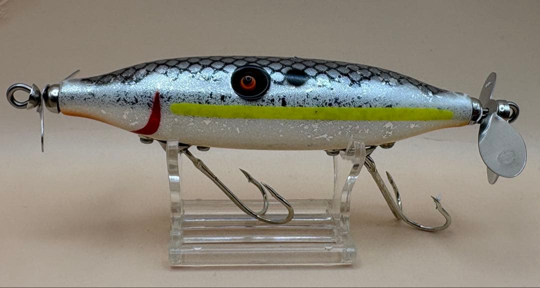 アカシブランド　New カポニータ シャッドイメージ　未使用品