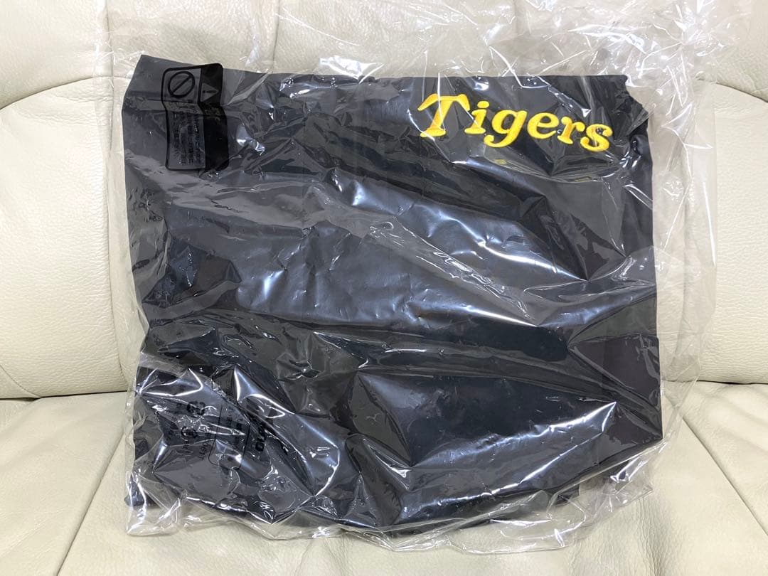 阪神タイガース ウインドブレーカーパンツ Mサイズ