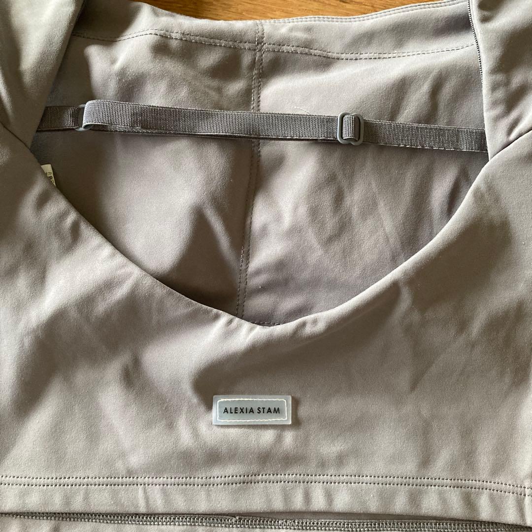 ALEXIA STAM グレー色　ヨガウェア上下セット Mサイズ