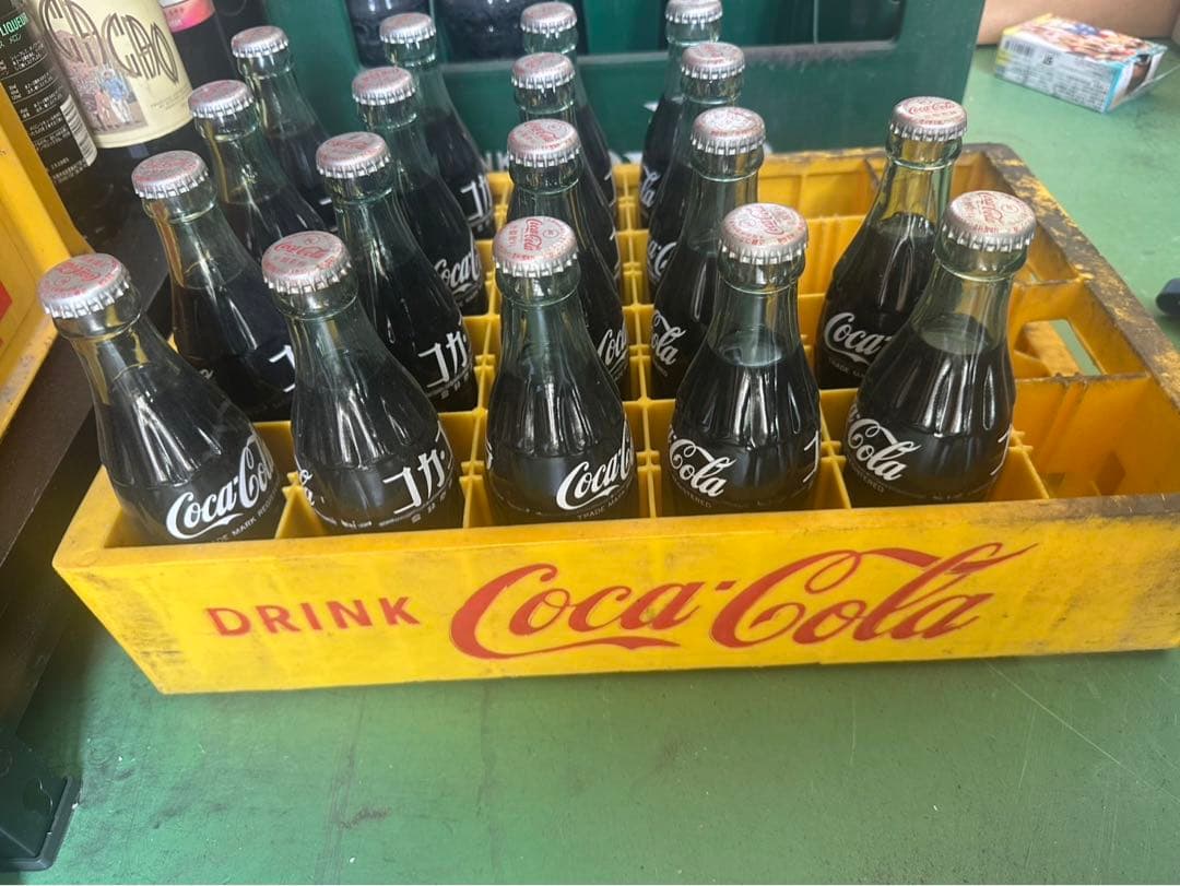 昭和レトロコレクション　コカコーラ190ml 18本入りケース付