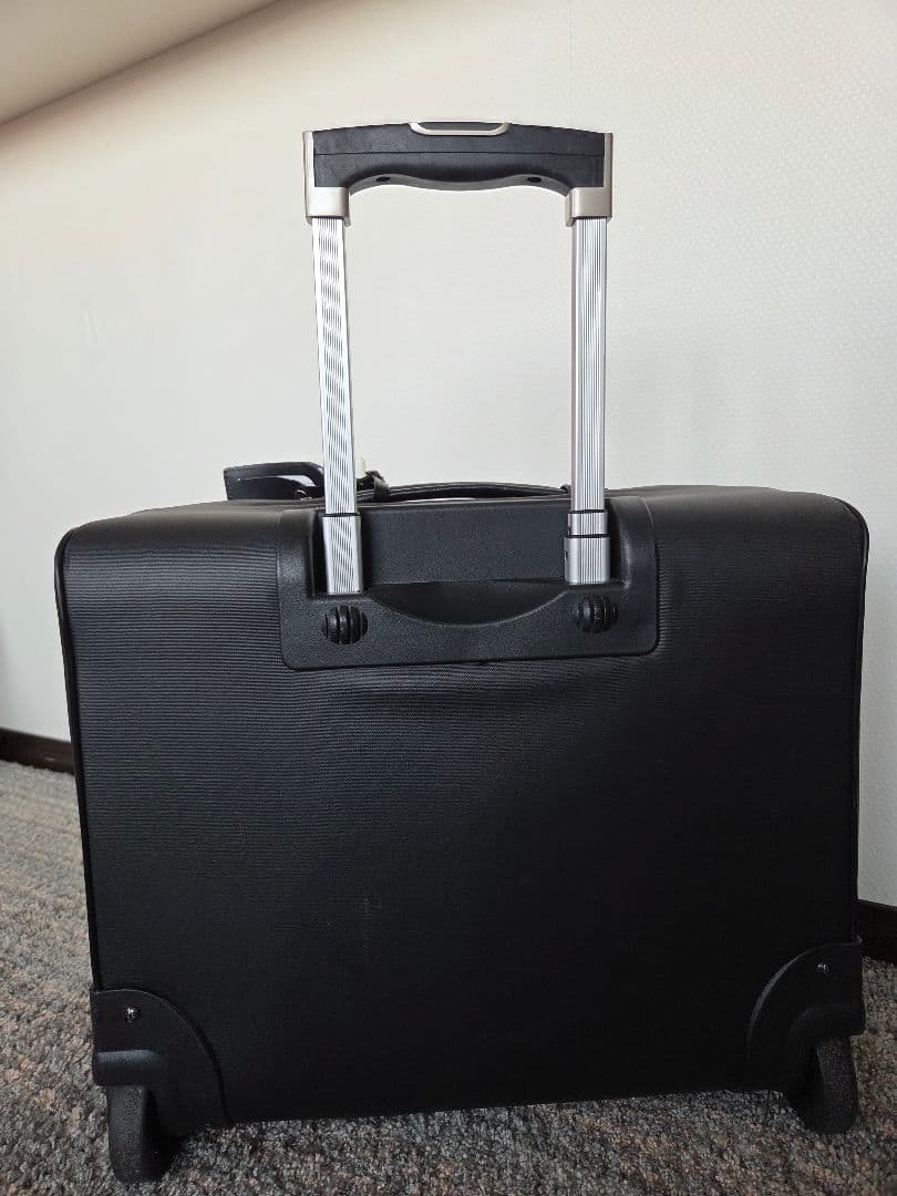 LEXUSレクサス ビジネスキャリーバッグ トロリーケース 黒レザー　鍵付き