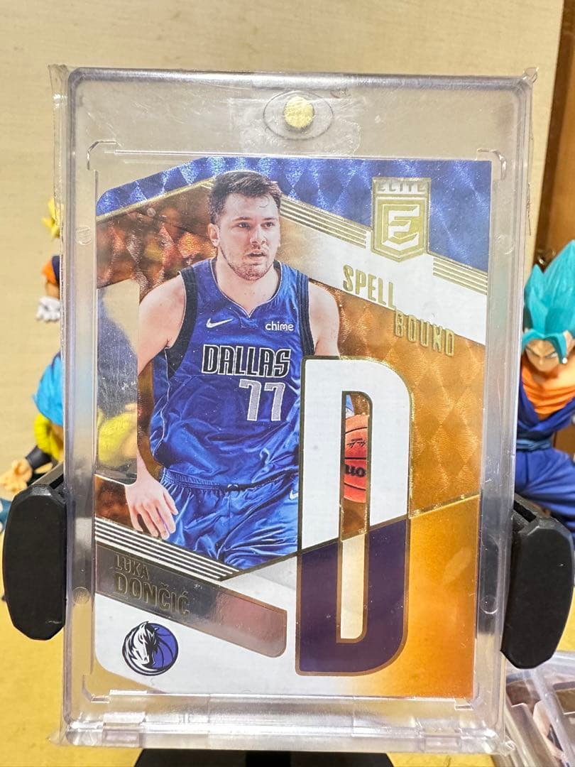 Luka Doncic Spell Bound カードセット