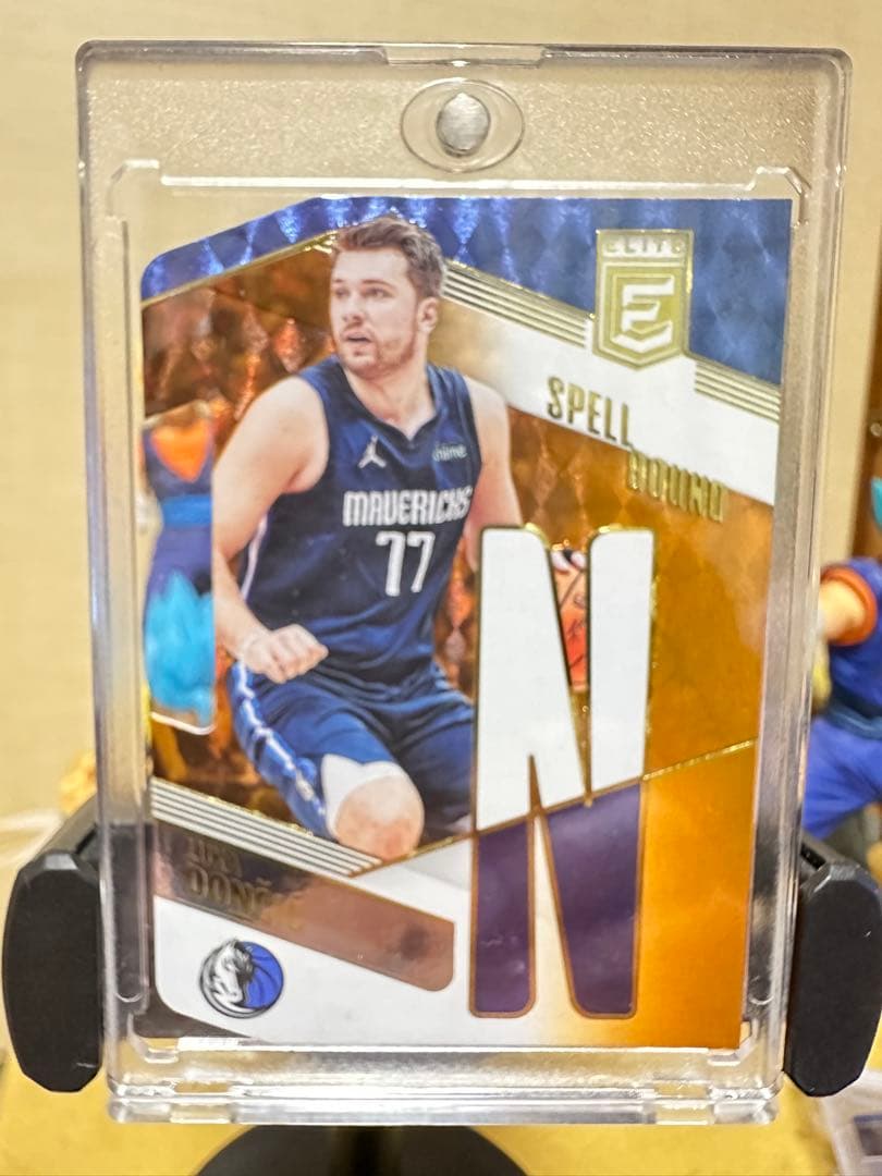Luka Doncic Spell Bound カードセット