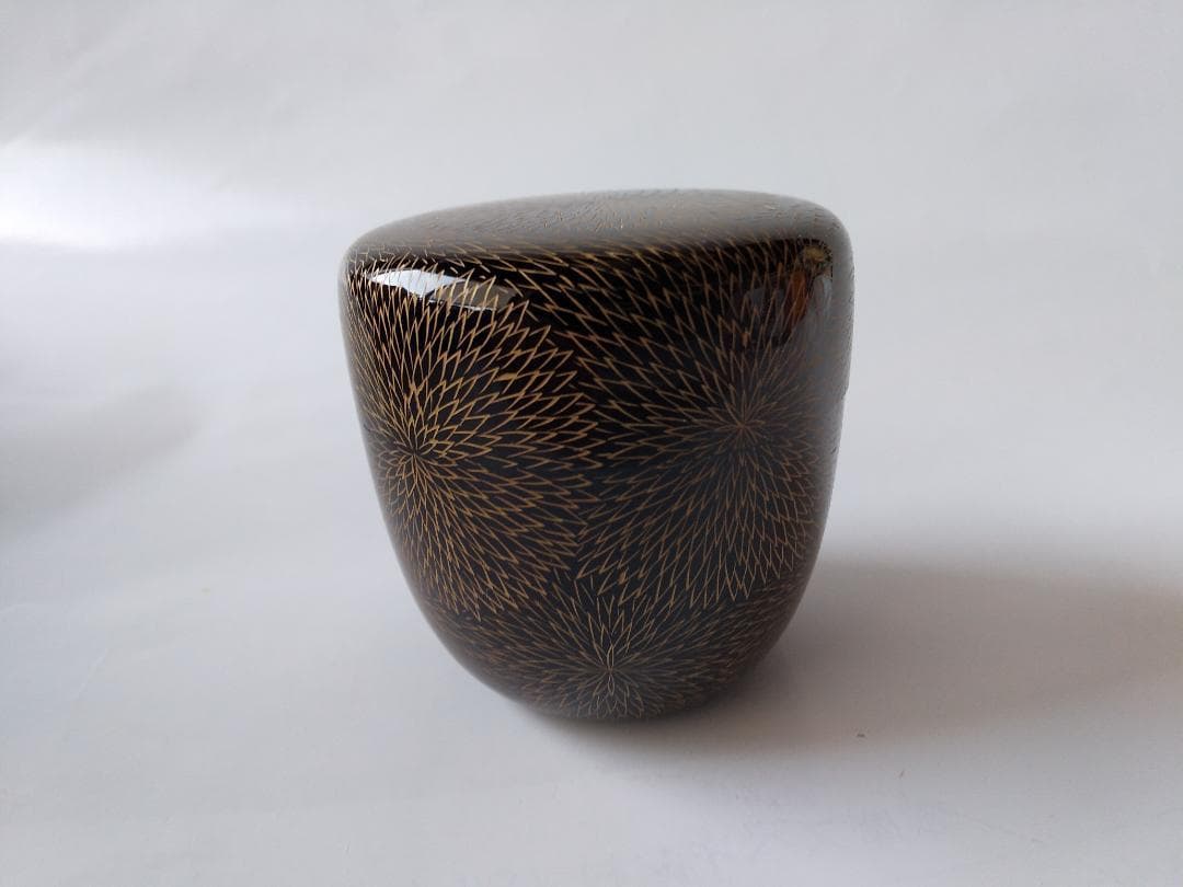 輪島塗 棗 新田義明 作 金彩 彫菊詰 棗 共箱 共布 漆器 漆芸 茶道具 美品