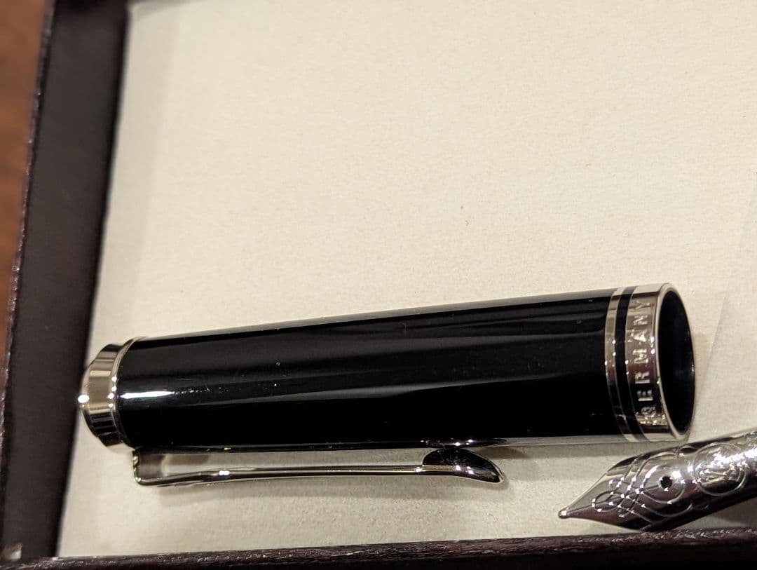 ペリカン　M605 トータスシェル・ブラック