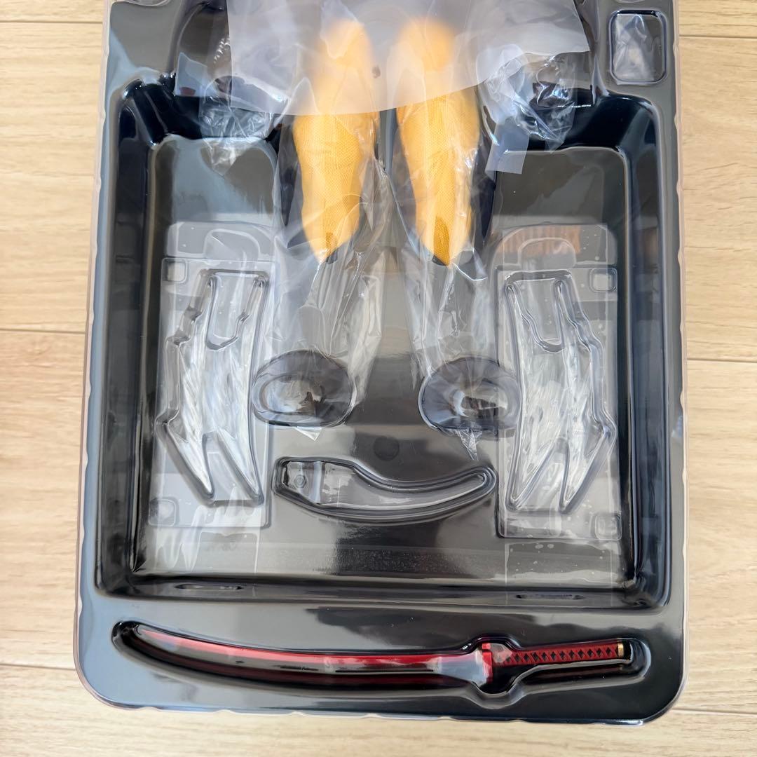 ホットトイズ　炎スタジオ　ウルヴァリン (ブラウンスーツ) 1500体限定