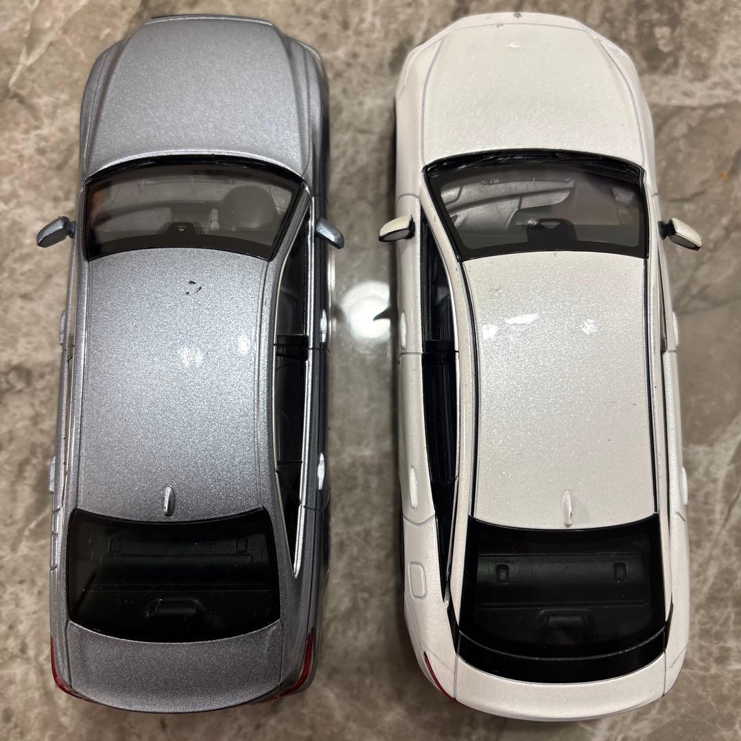 TOYOTAクラウン　ホワイト・シルバー ミニカー非売品