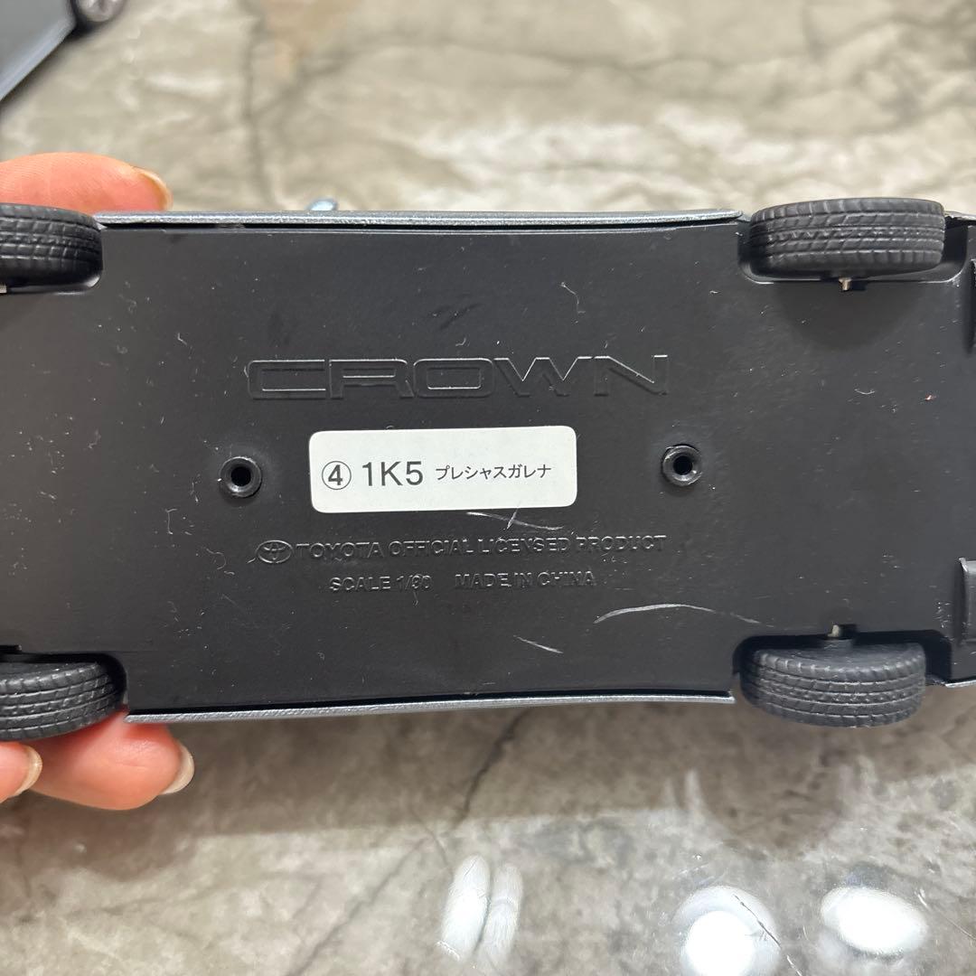 TOYOTAクラウン　ホワイト・シルバー ミニカー非売品