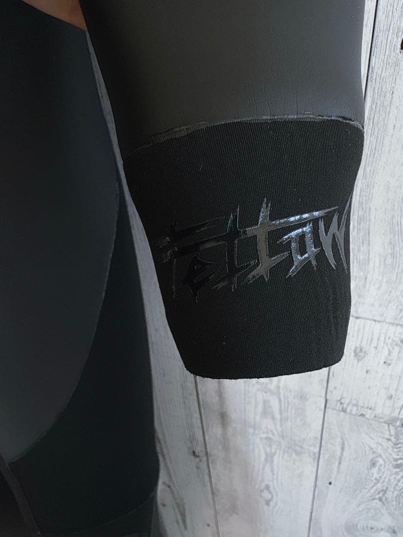 FELLOW セミドライ チェストジップ 5×3mm MLラバー メンズ 起毛