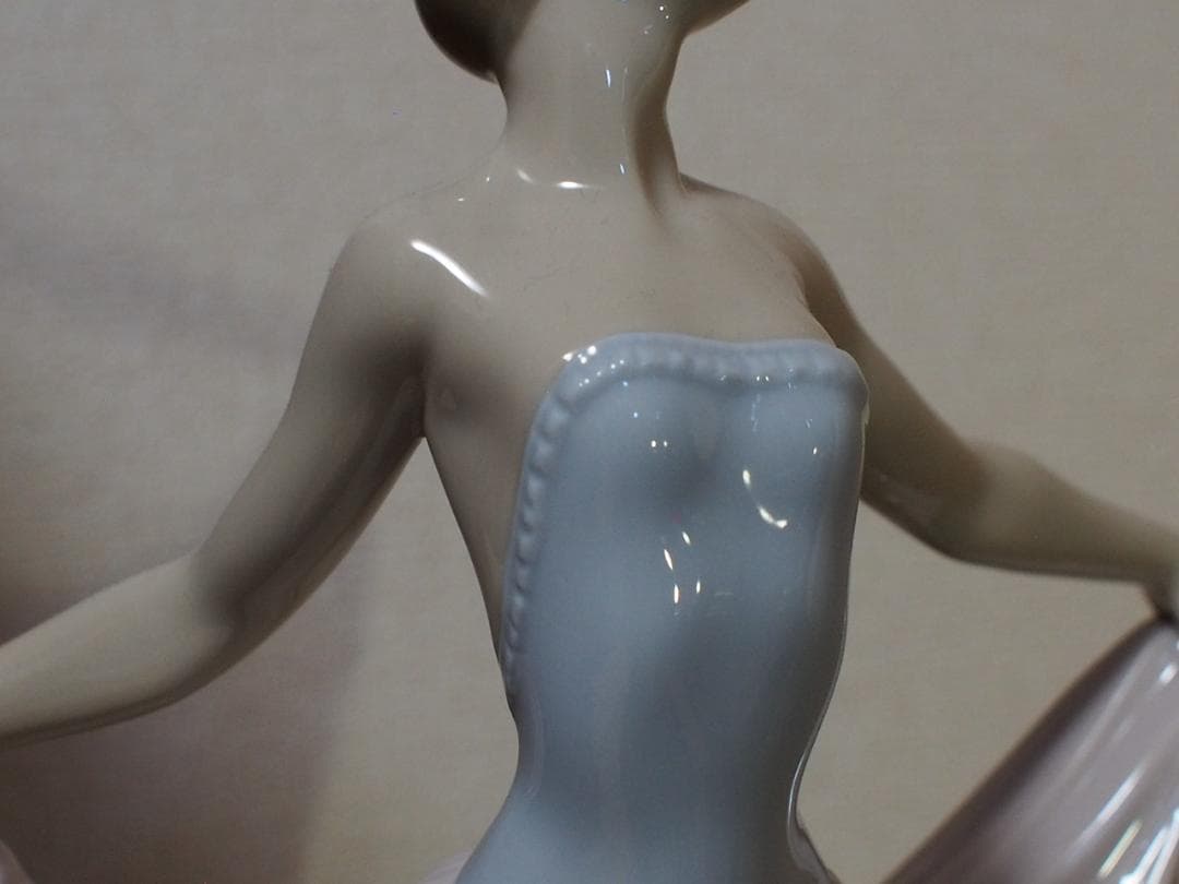 ◆ LLADRO リヤドロ 　踊る少女（ノーマルバージョン）　美品