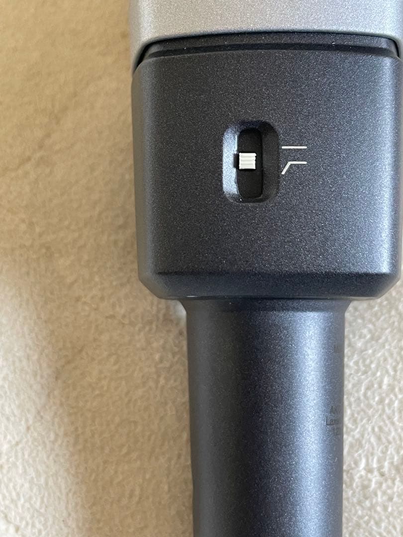 【値下げしました】AKG C214 コンデンサーマイク 新品同様