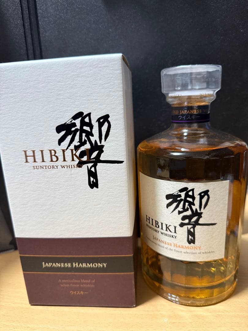 サントリー 響 JapaneseHarmony 700ml 新品未開封ウイスキー