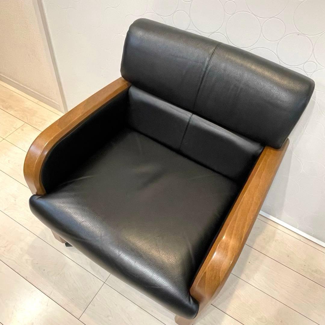 【美品】KOKUYO EARA ミーティングチェア 椅子 木肘 キャスター付①