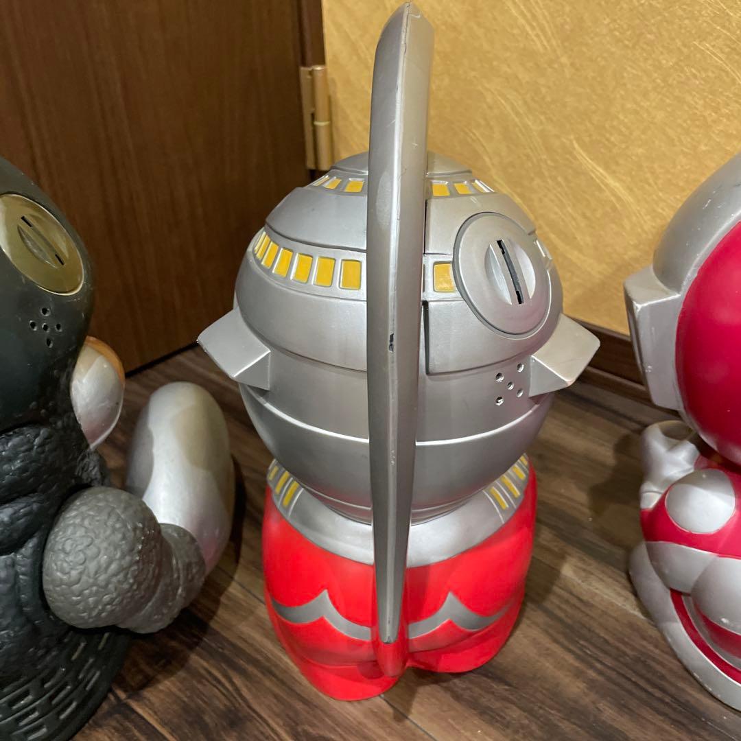 大型　ウルトラマンセブン 貯金箱 バルタン星人　ウルトラマン ソフビ フィギュア