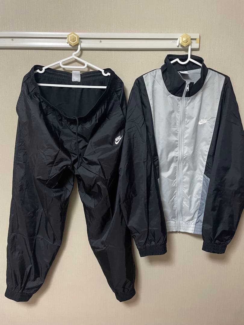 NIKE ナイキ　ナイロン　セットアップ