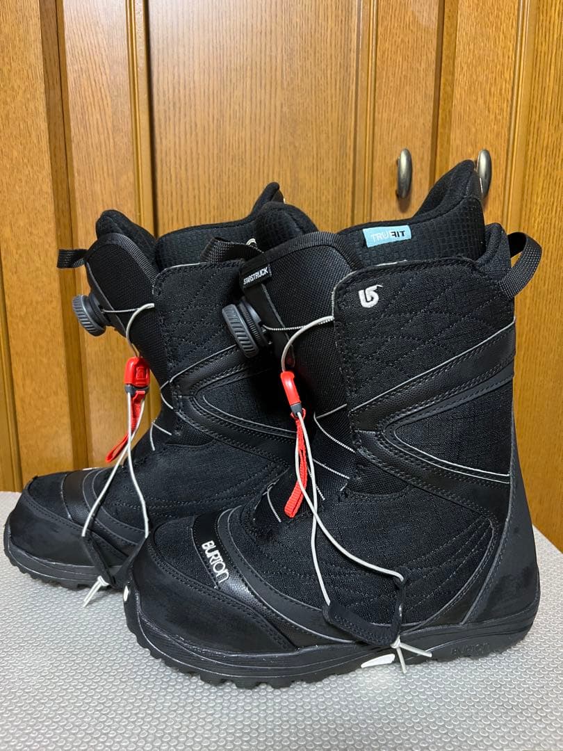 美品　バートン STARSTRUCK BOA 24.5cm レディース