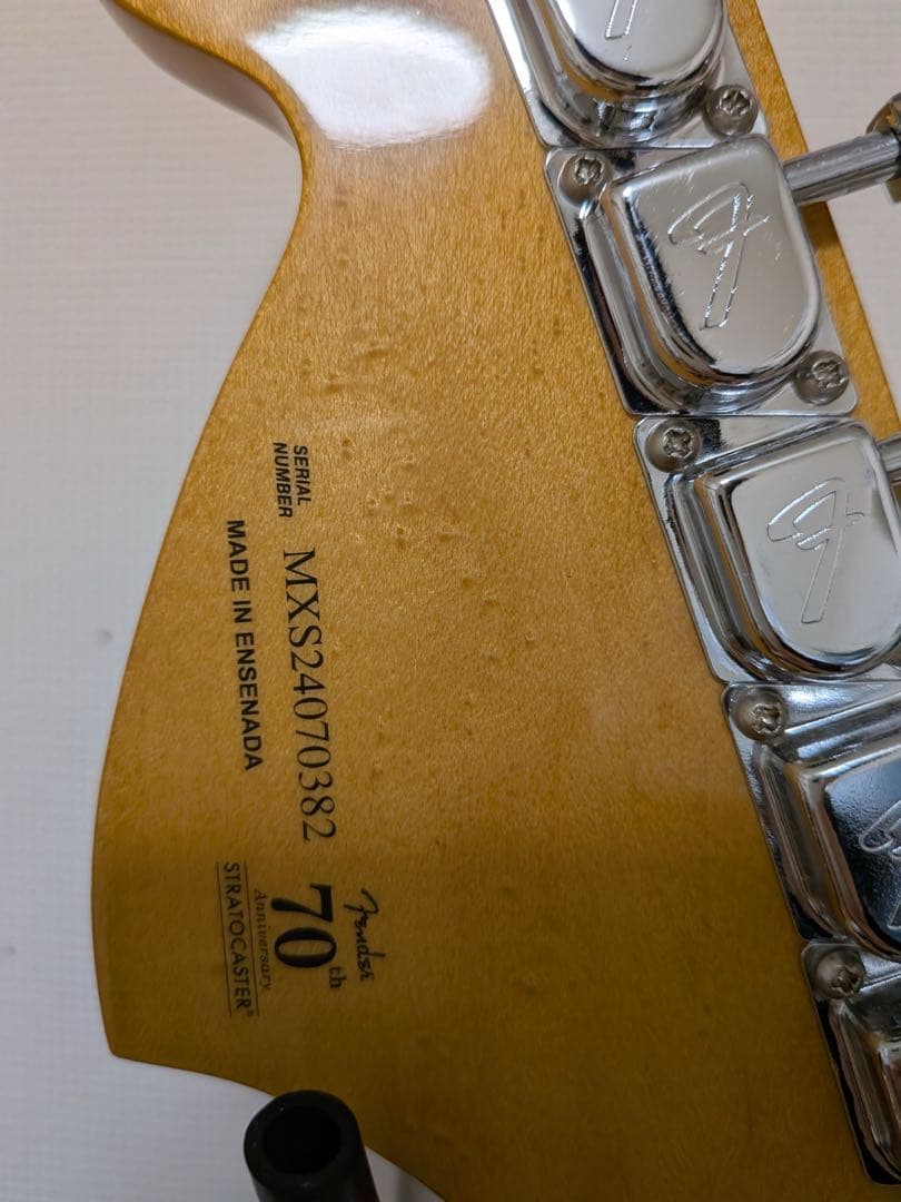 Fender Vintera II 70s Stratocaster 白ホワイト