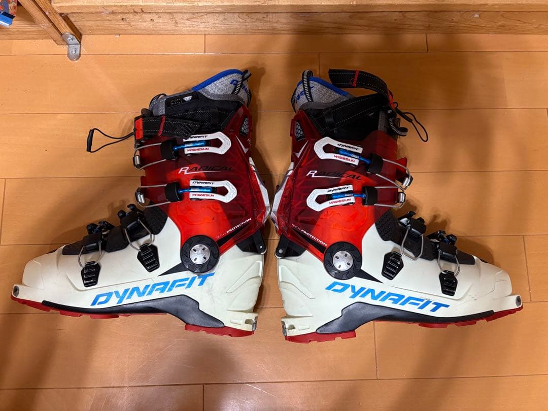 ディナフィット　Radical 28〜28.5cm バックカントリースキーブーツ