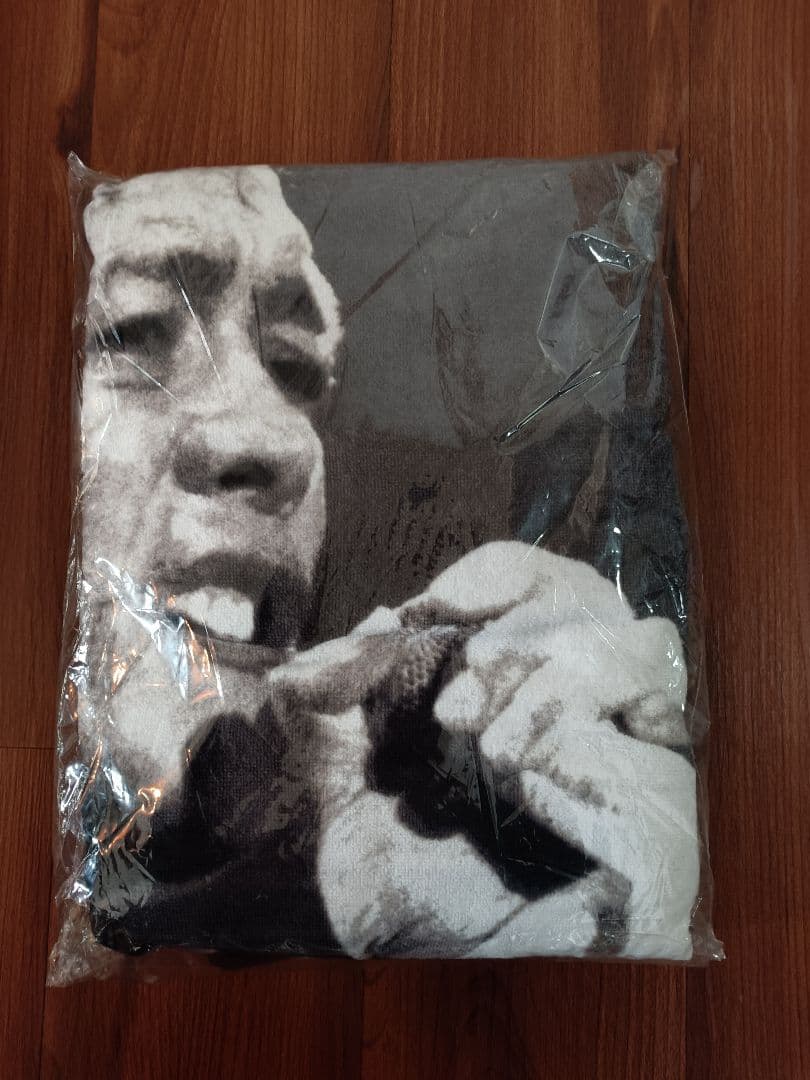 【新品未使用】矢沢永吉 ウルトラビーチタオル UBT スペシャルビーチタオル