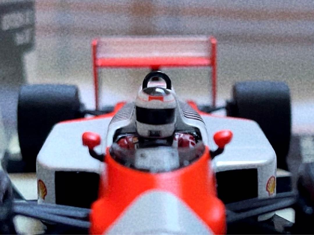 ミニチャンプス 1/43 マクラーレン・TAGポルシェ MP4/3 ヨハンソン