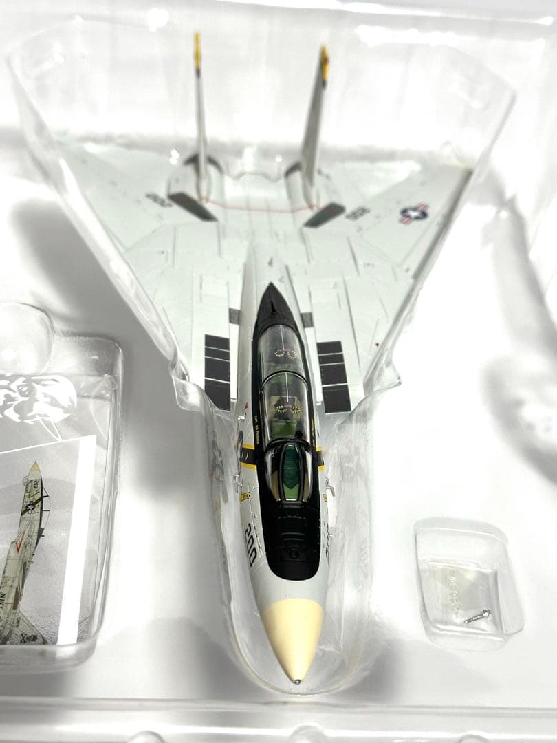 Caliber Wings 1/72 F-14A ジョリー・ロジャース