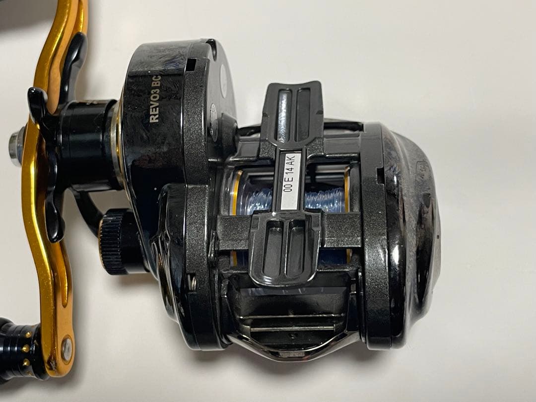 【値下中】アブガルシア レボ ビックシューターコンパクト　ガラスCT済み