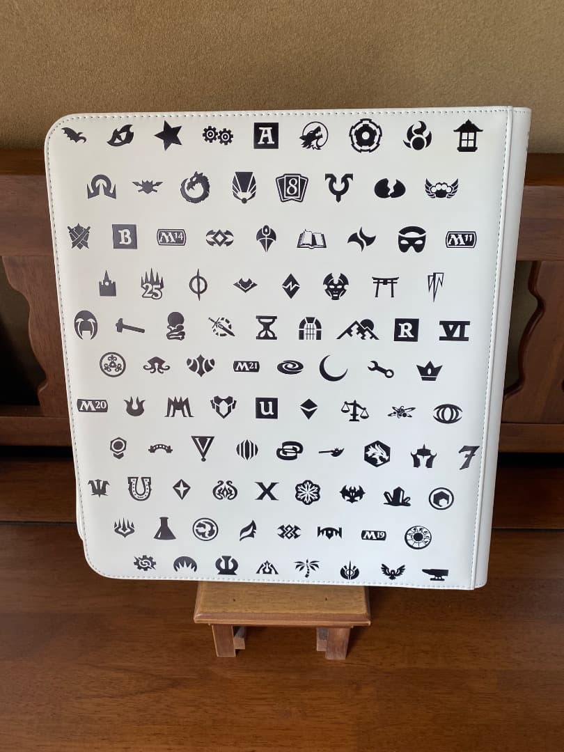 MTG：30th Anniversary　12ポケバインダー　Ultra•PRO