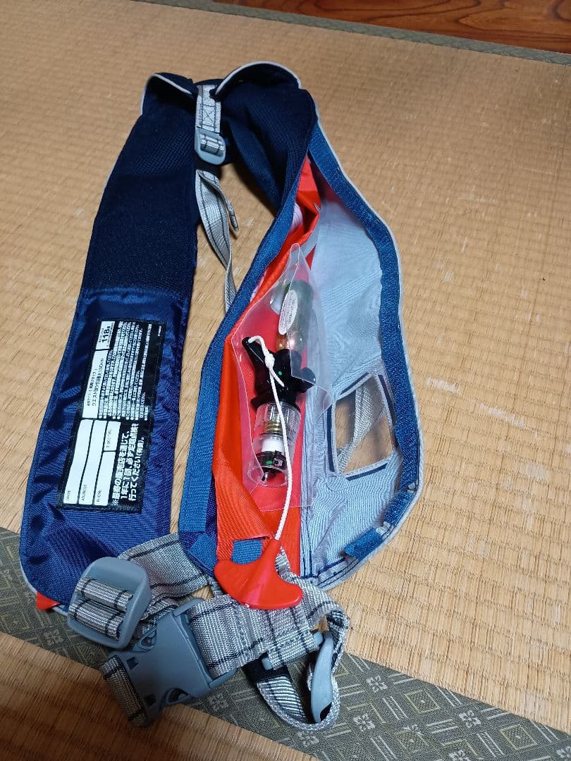 ★★シマノEXFO　肩掛け　ライフジャケット膨張式★★