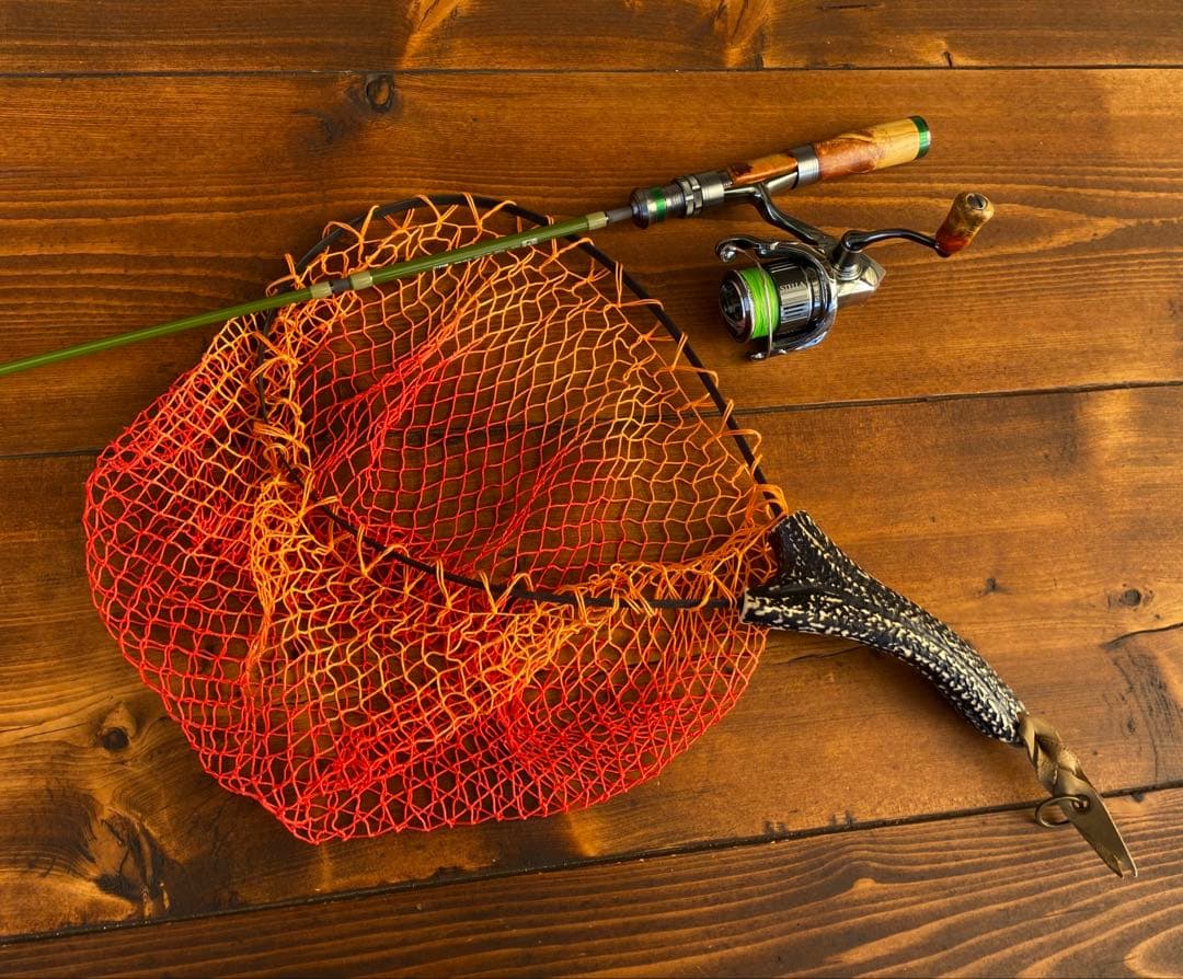 超軽量　カーボンロッド　トラウトロッド　長さ調節できるロッド　ウッドグリップ